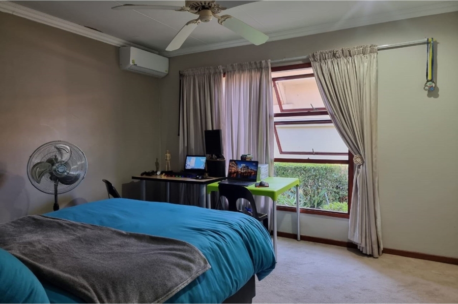 5 Bedroom Property for Sale in Pecanwood Estate North West